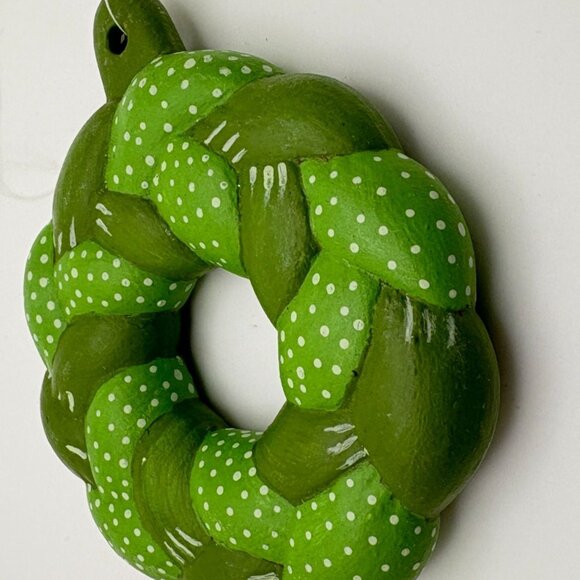Vintage Green Braided Wreath Christmas Tree Ornament Polka Dot Hand Painted - Picture 4 of 6